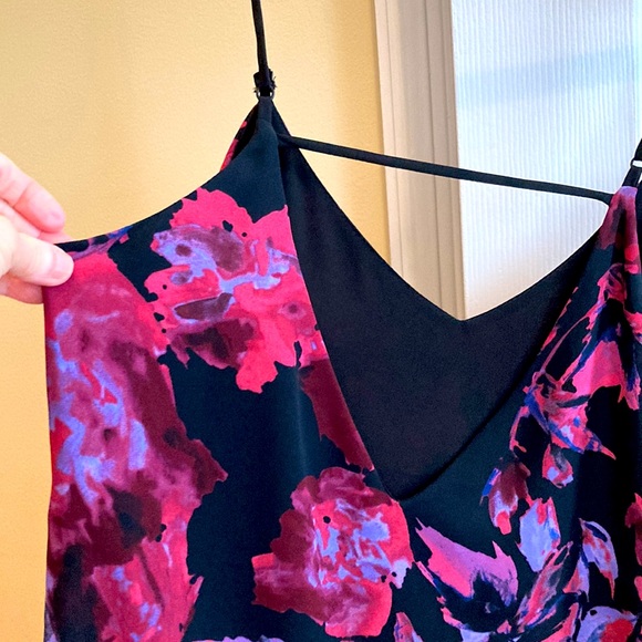 NWOT beautiful eight & sixty lined watercolor floral top. - Picture 3 of 7